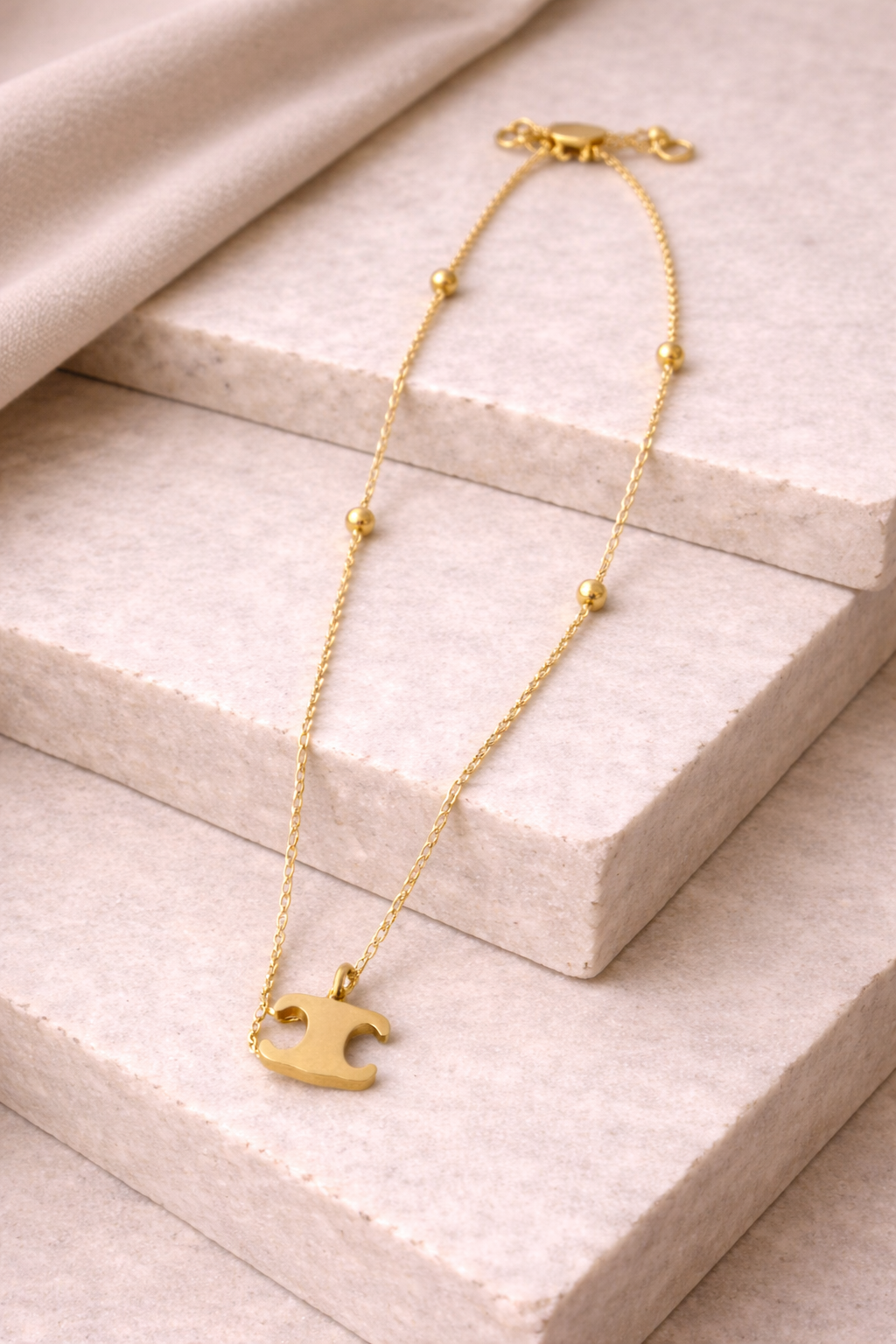 Cellie Minimal Icon Mock Beaded Necklace