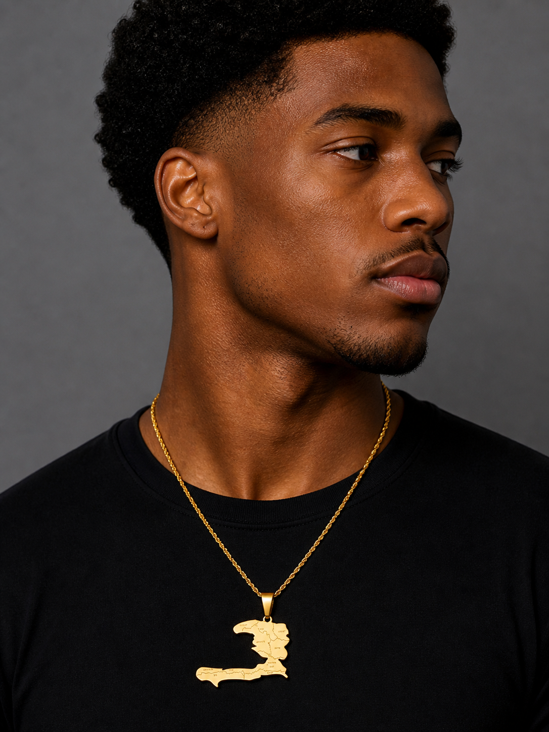 Smooth Haiti map & departments Necklace
