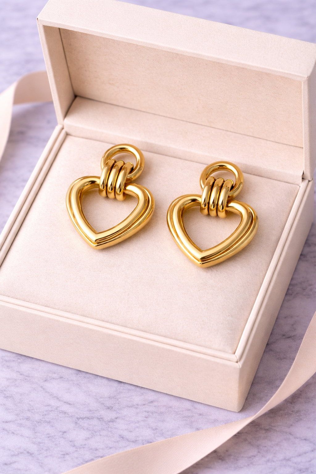 Aurélie Heart Drop Earrings